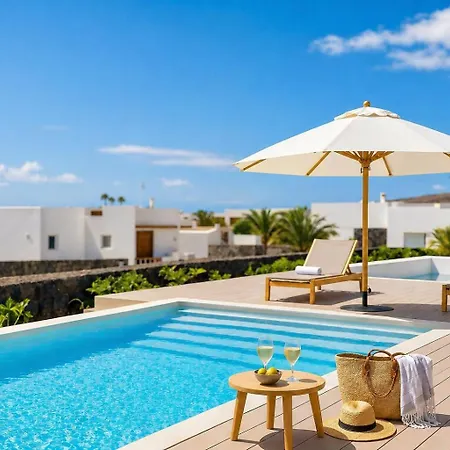 Aine Luxury Villa, Sea Views, Heated Pool * Puerto Calero