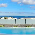 Aine Luxury Villa, Sea Views, Heated Pool